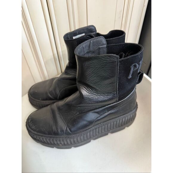 Rihanna Fenty x Puma Women's Leather Slip On Chelsea Sneaker Boots Black Size 8 - Picture 1 of 8